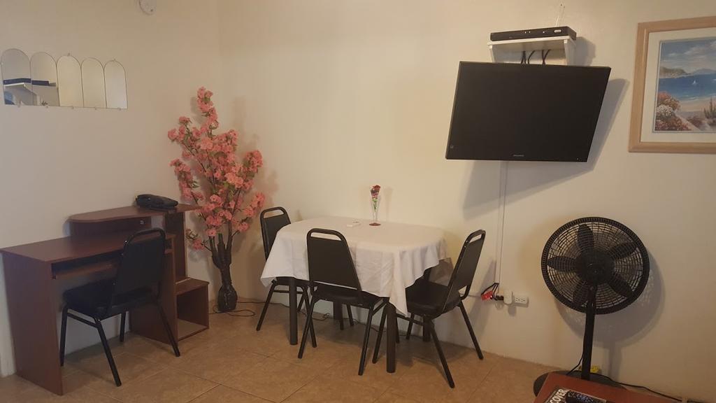 Sunset Gardens Guesthouse Contant  Εξωτερικό φωτογραφία