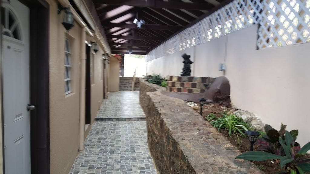 Sunset Gardens Guesthouse Contant  Εξωτερικό φωτογραφία