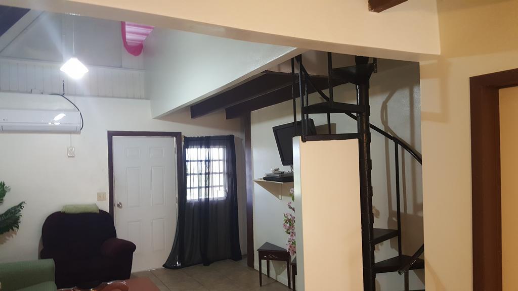 Sunset Gardens Guesthouse Contant  Εξωτερικό φωτογραφία